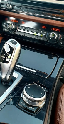 BMW Seria 5 cena 74900 przebieg: 221000, rok produkcji 2016 z Oława małe 352